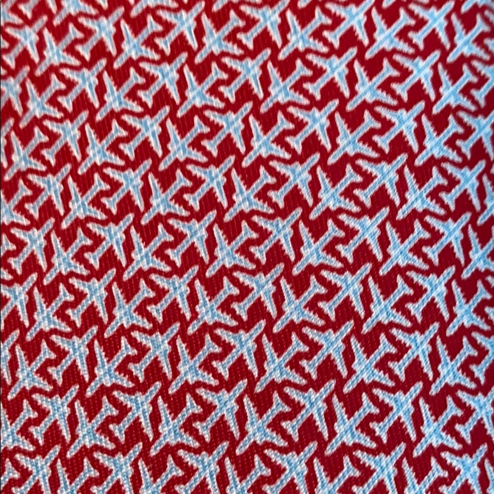 Men’s Vineyard Vines silk airplane tie